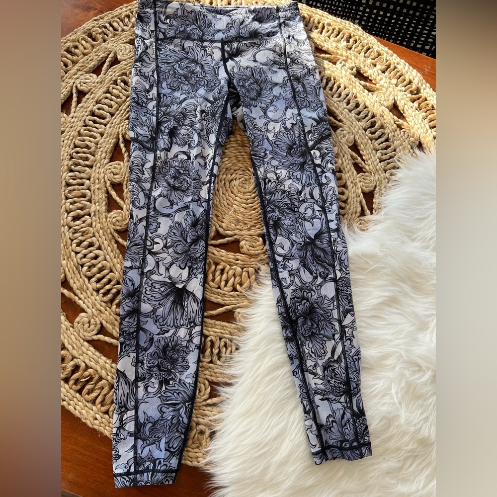 Lululemon Leggings Size 6